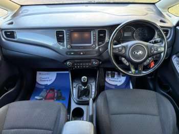 Used Kia Carens 2017 for sale - 75052677: Photo