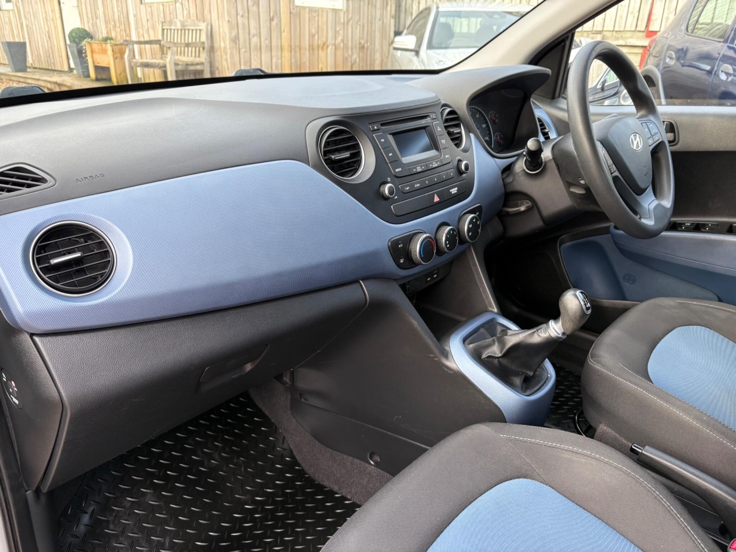 Used Hyundai i10 2015 for sale - 77627656: Photo 12