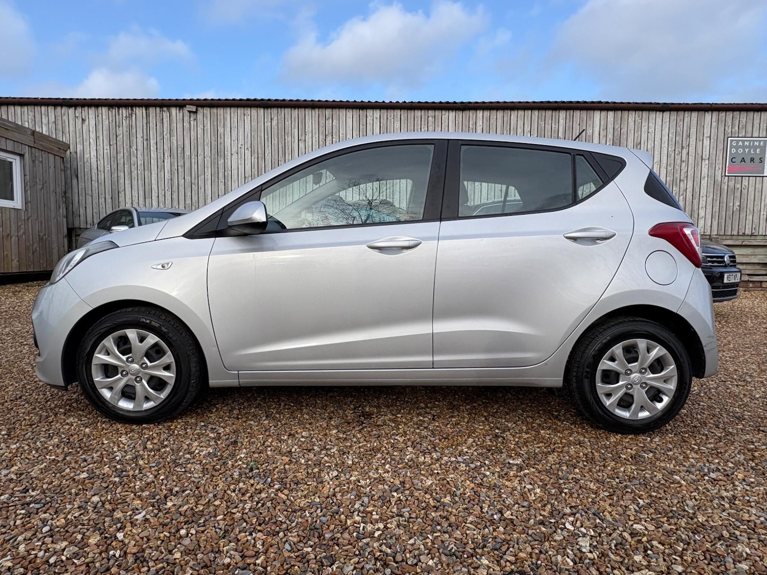Used Hyundai i10 2015 for sale - 77627656: Photo 8
