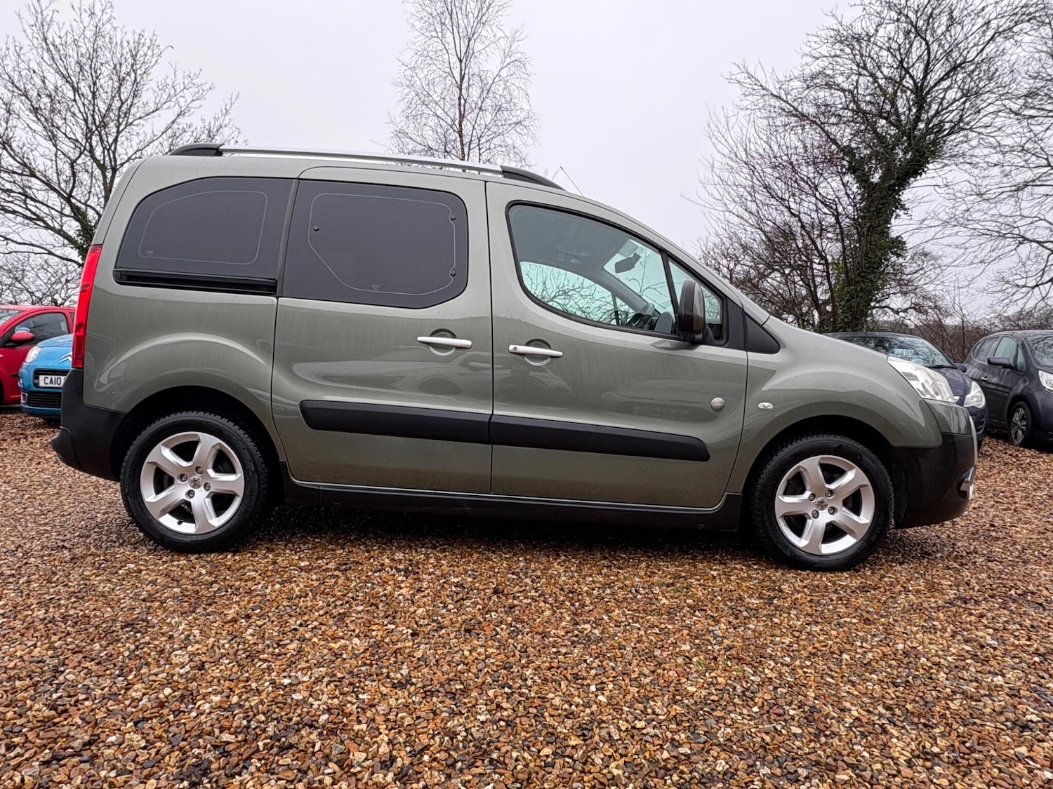 Used Peugeot Partner Tepee 2010 for sale - 77021985: Photo 10