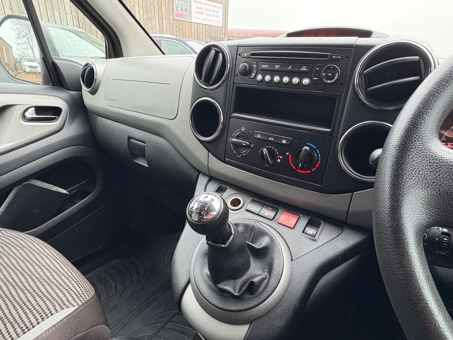 Used Peugeot Partner Tepee 2010 for sale - 77021985: Photo 18