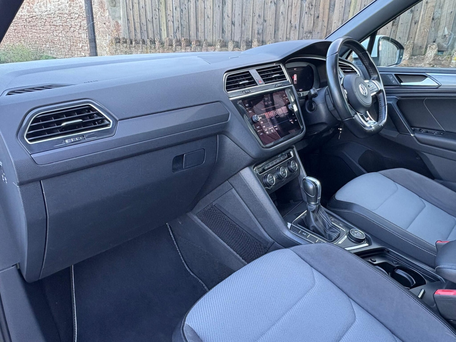 Used Volkswagen Tiguan 2017 for sale - 77010624: Photo 14