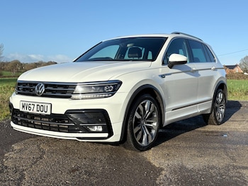 2017 - 2.0 TDi 150 4Motion R-Line 5dr DSG