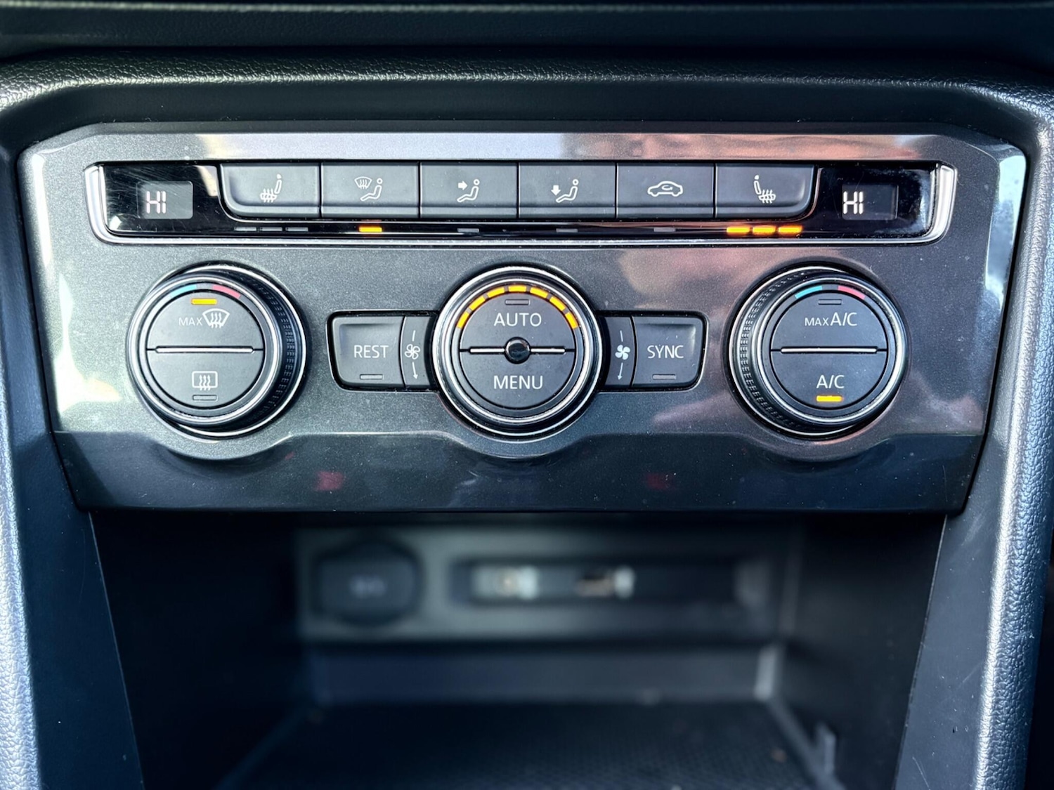 Used Volkswagen Tiguan 2017 for sale - 77010624: Photo 27