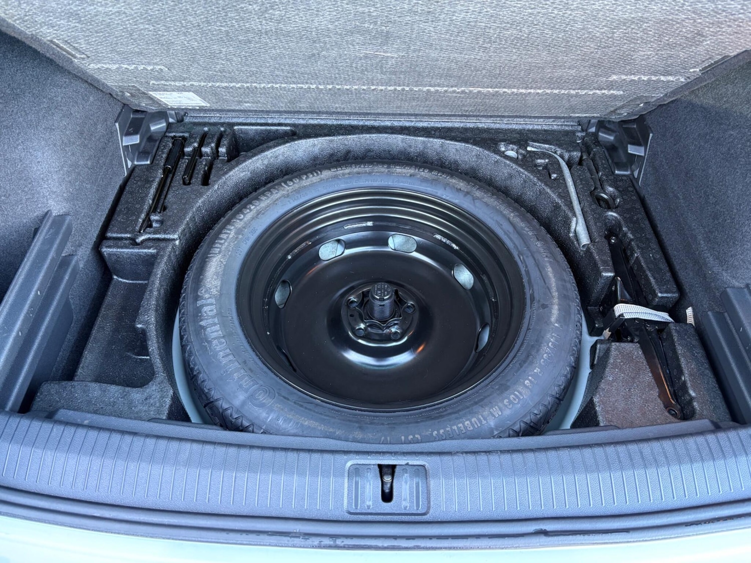 Used Volkswagen Tiguan 2017 for sale - 77010624: Photo 39