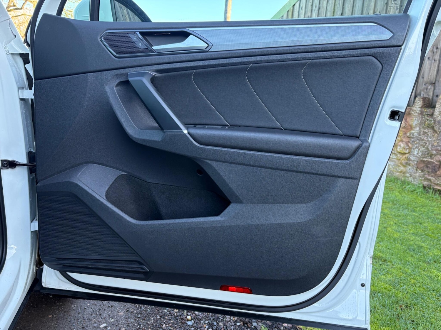 Used Volkswagen Tiguan 2017 for sale - 77010624: Photo 40