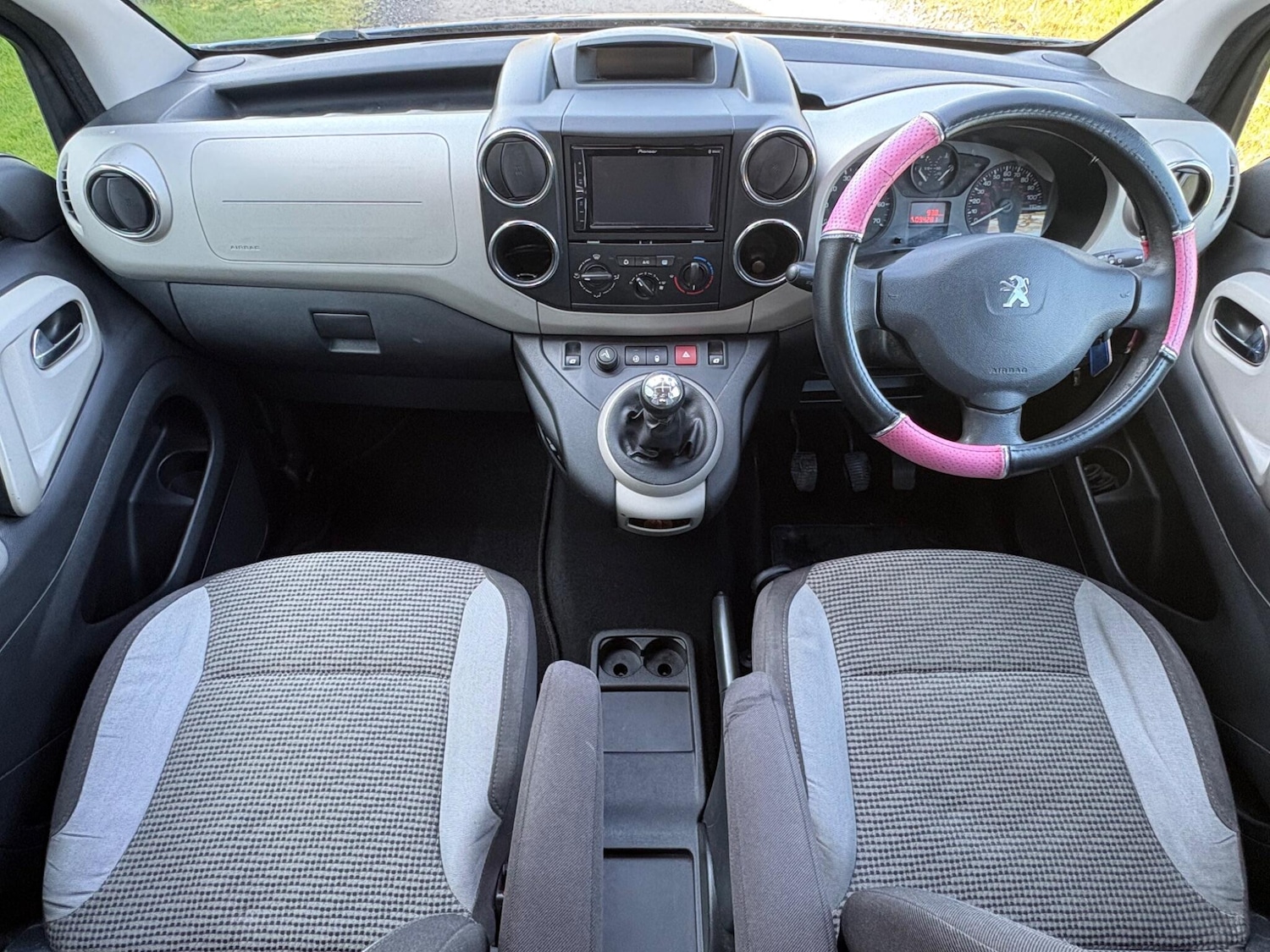 Used Peugeot Partner Tepee 2013 for sale - 77983065: Photo 2