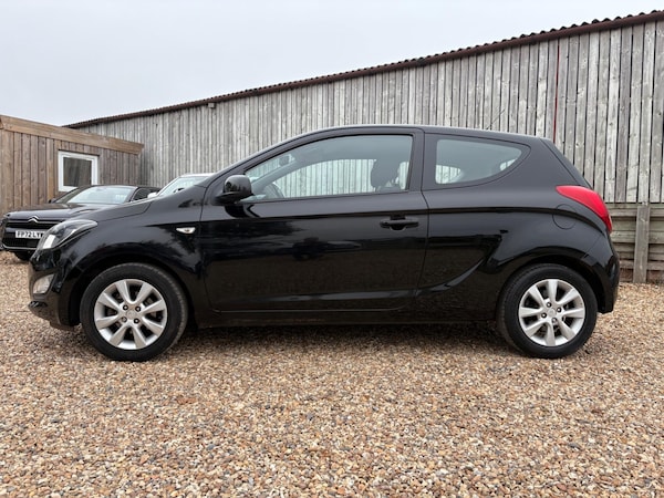 Used Hyundai i20 2014 for sale - 76285544: Photo 11