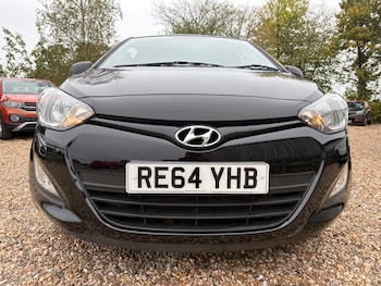 Used Hyundai i20 2014 for sale - 76285544: Photo 3