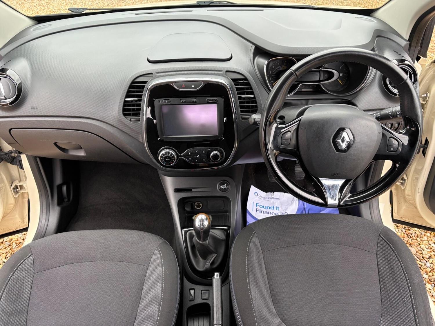 Used Renault Captur 2014 for sale - 77698360: Photo 2