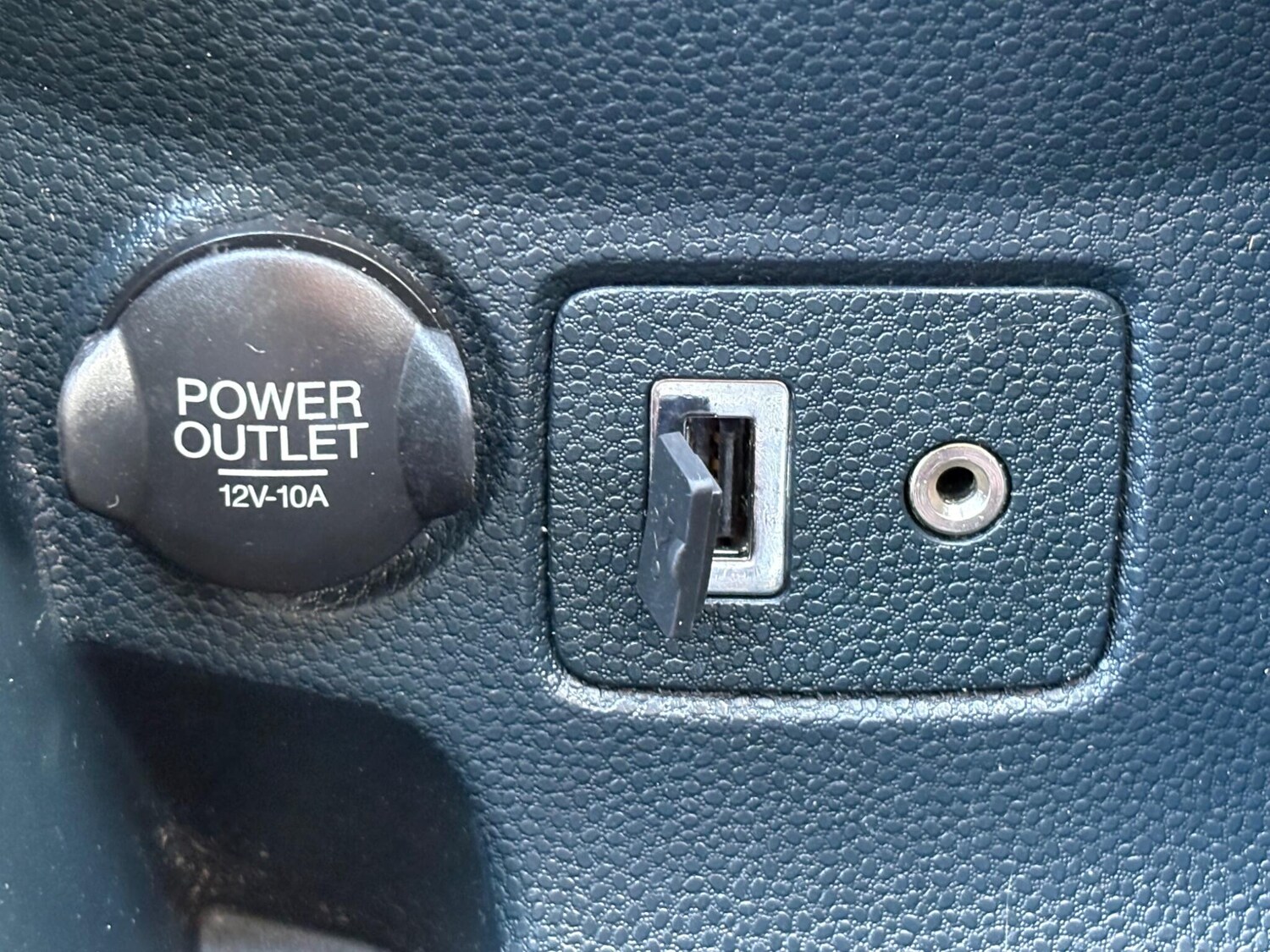 Used Ford Fiesta 2011 for sale - 78036929: Photo 15