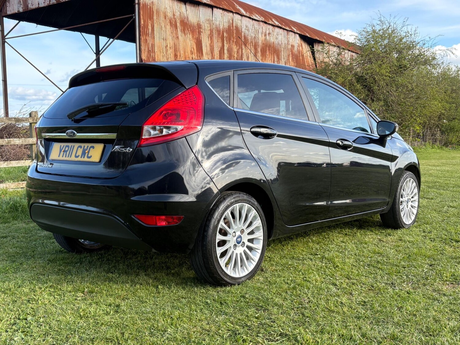 Used Ford Fiesta 2011 for sale - 78036929: Photo 7
