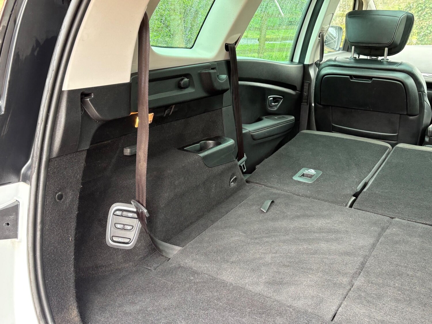 Used Renault Grand Scenic 2019 for sale - 77911361: Photo 24