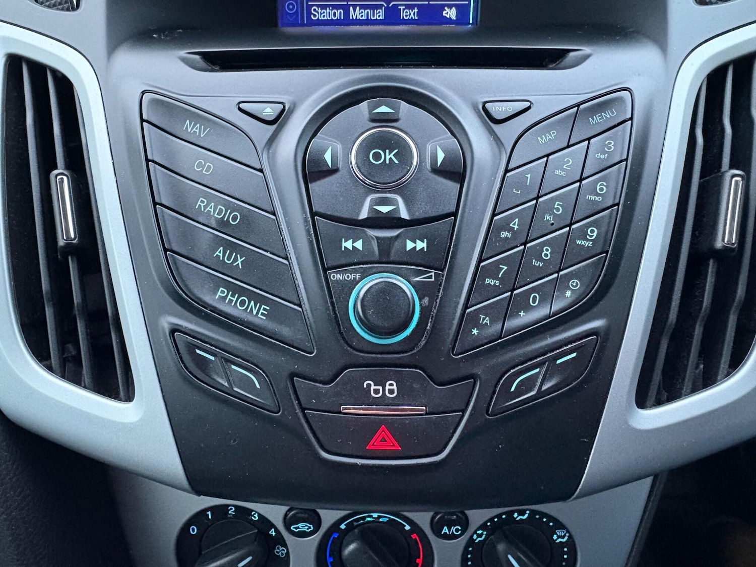 Used Ford Focus 2014 for sale - 77158092: Photo 21