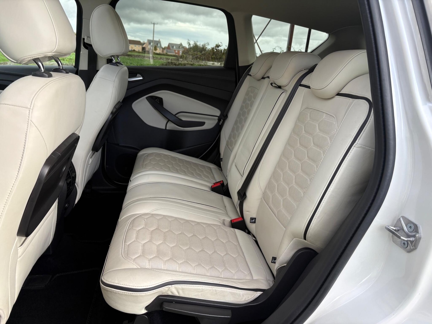 Used Ford Kuga 2017 for sale - 76338678: Photo 17