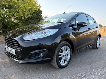 Used Ford Fiesta 2015 for sale - 79252901: Photo
