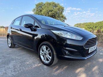 Used Ford Fiesta 2015 for sale - 79252901: Photo