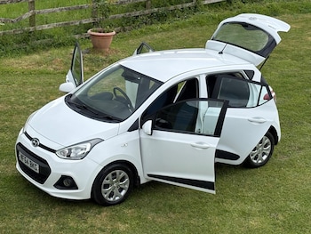Used Hyundai i10 2014 for sale - 78509643: Photo