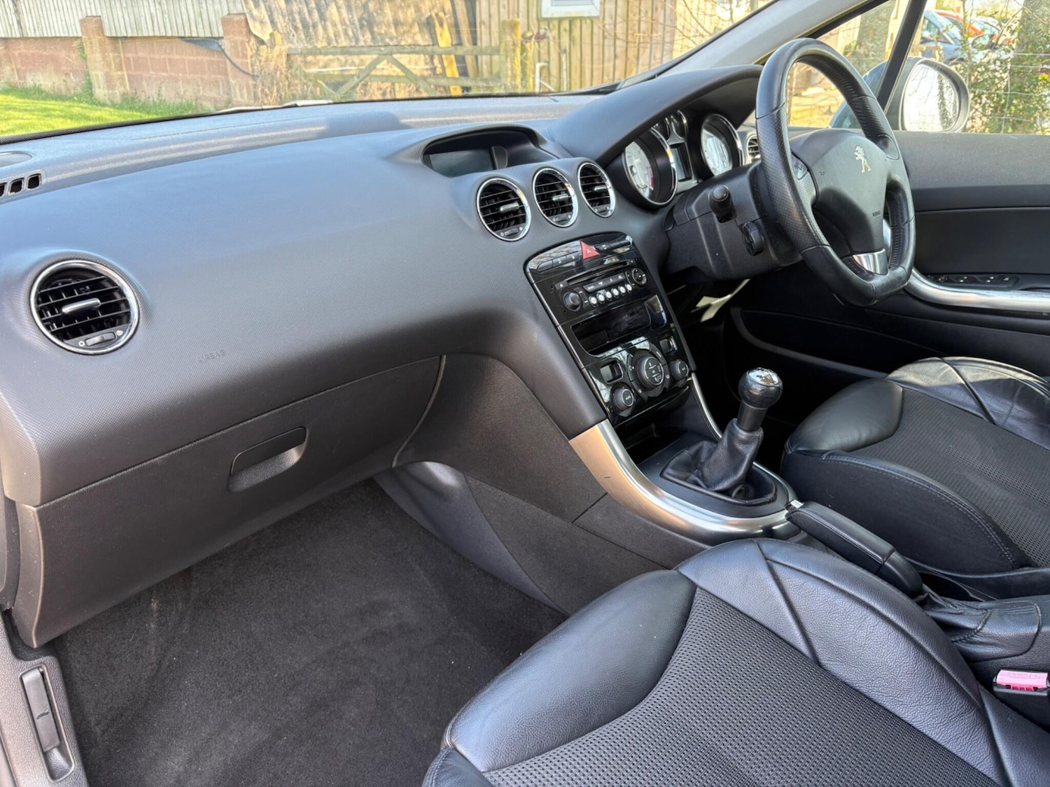 Used Peugeot 308 2012 for sale - 77983066: Photo 13