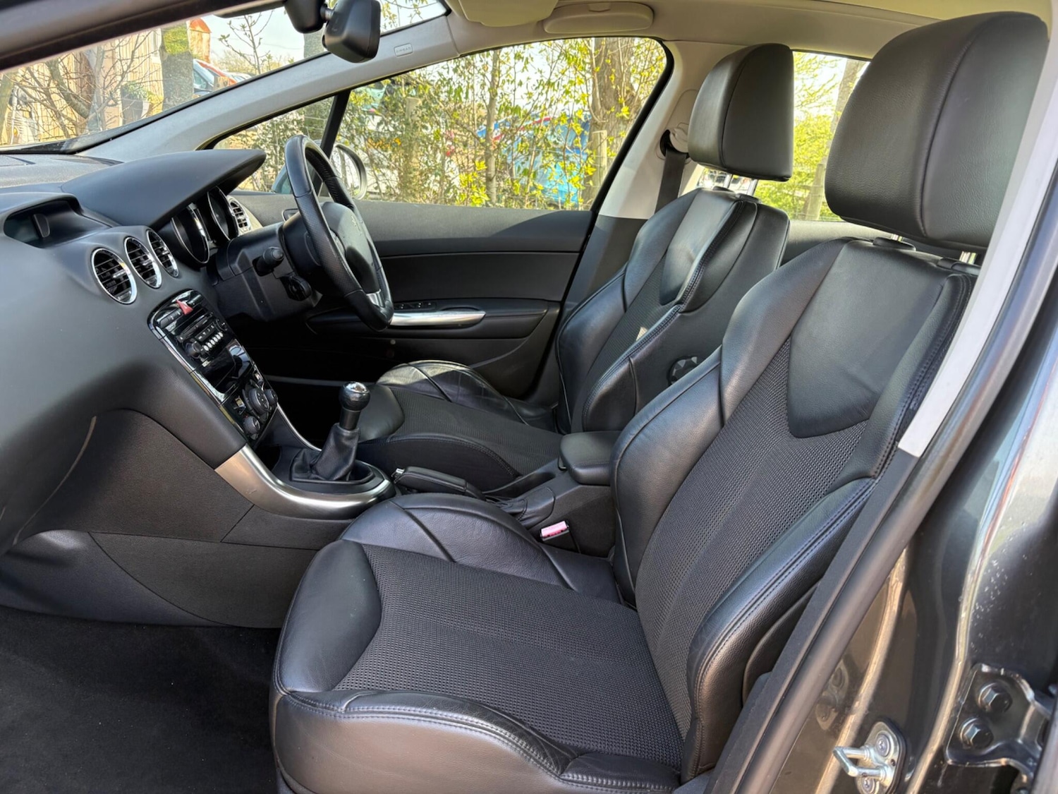 Used Peugeot 308 2012 for sale - 77983066: Photo 14