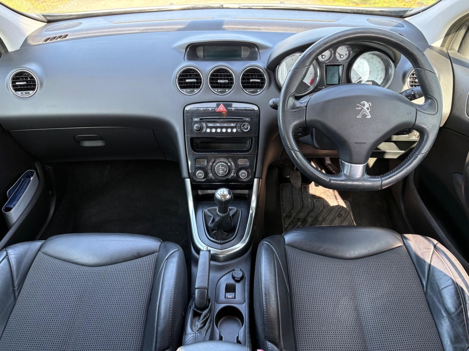 Used Peugeot 308 2012 for sale - 77983066: Photo 2