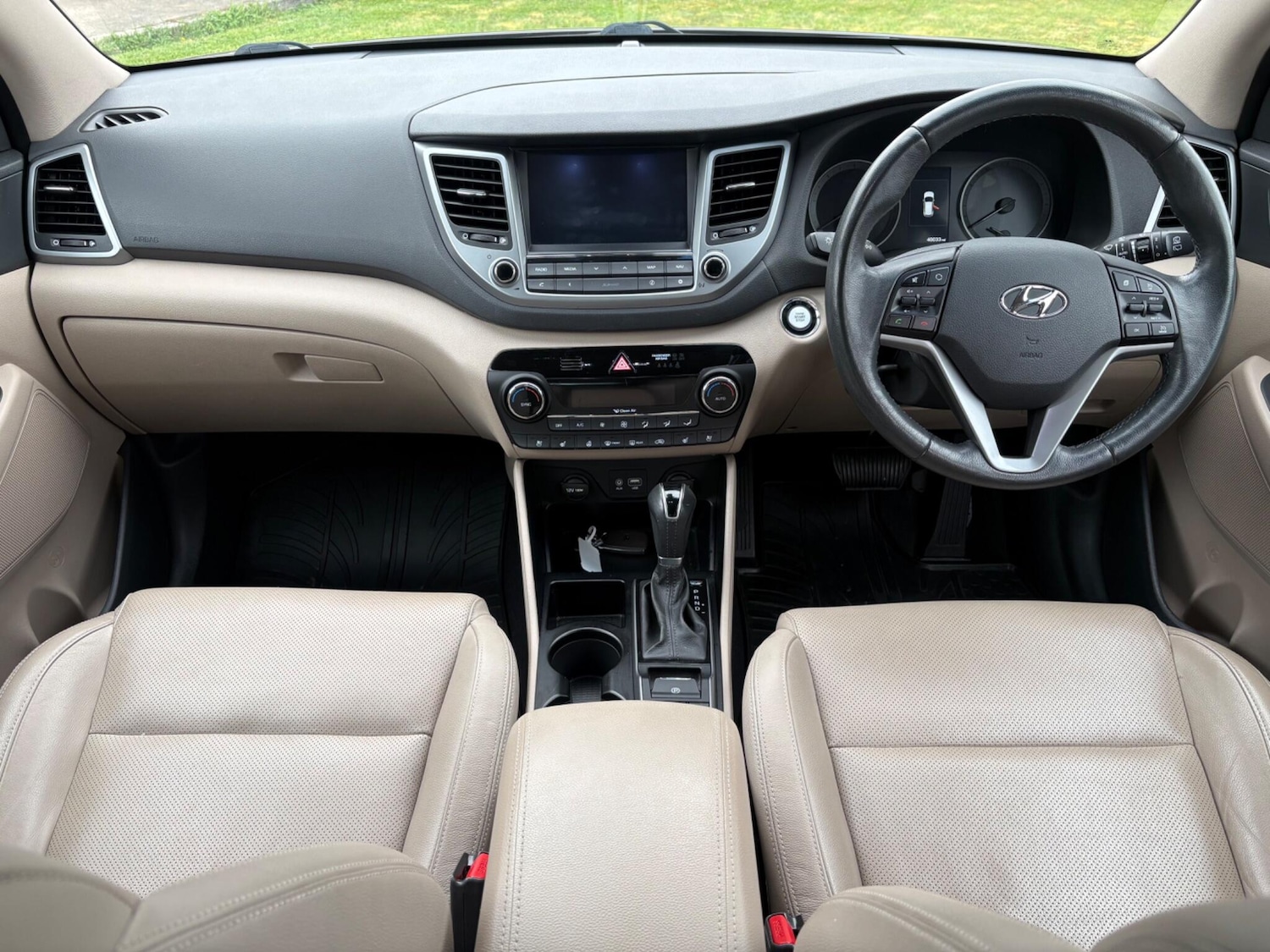 Used Hyundai TUCSON 2015 for sale - 78103142: Photo 2