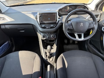 Used Peugeot 208 2018 for sale - 79238182: Photo