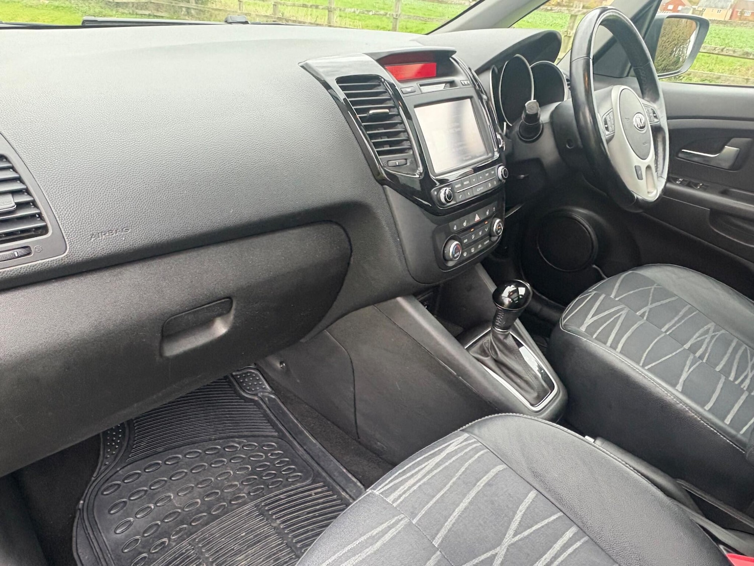 Used Kia Venga 2016 for sale - 76350686: Photo 13
