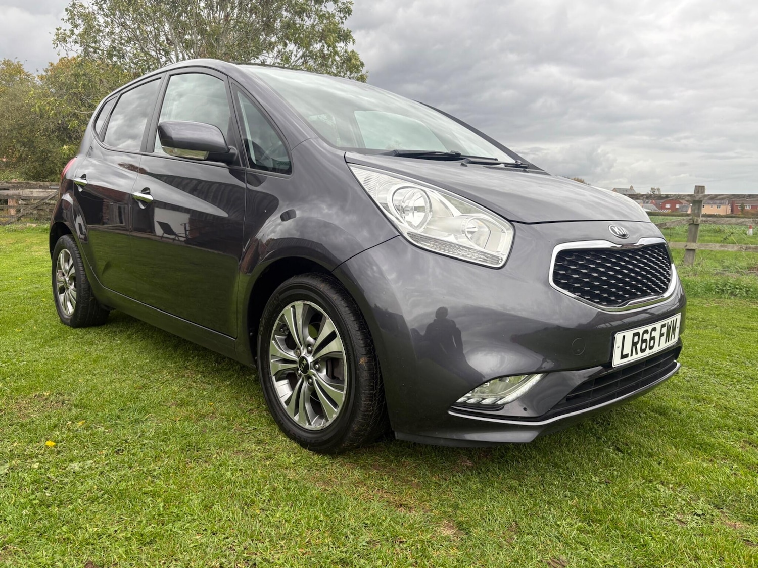 Used Kia Venga 2016 for sale - 76350686: Photo 3