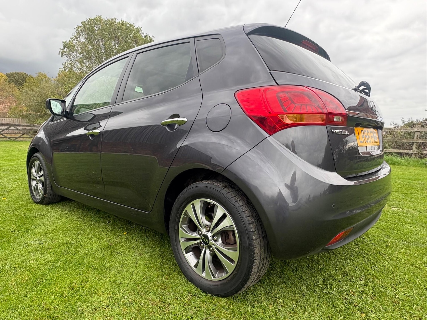Used Kia Venga 2016 for sale - 76350686: Photo 6