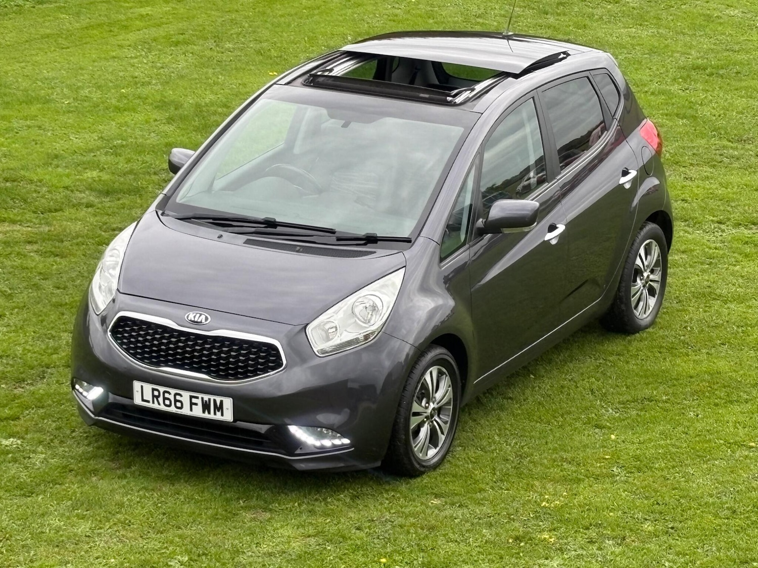 Used Kia Venga 2016 for sale - 76350686: Photo 8