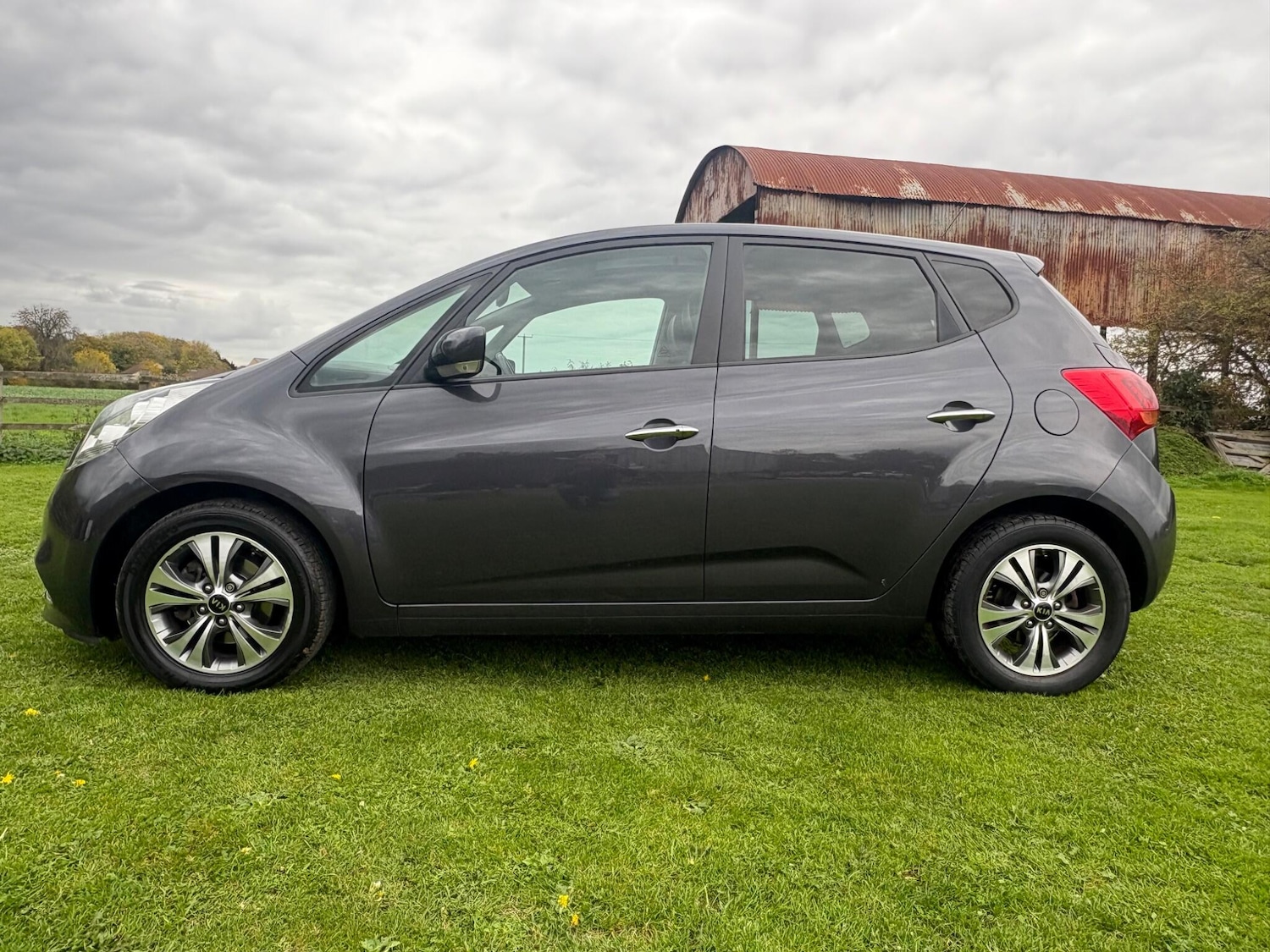 Used Kia Venga 2016 for sale - 76350686: Photo 9
