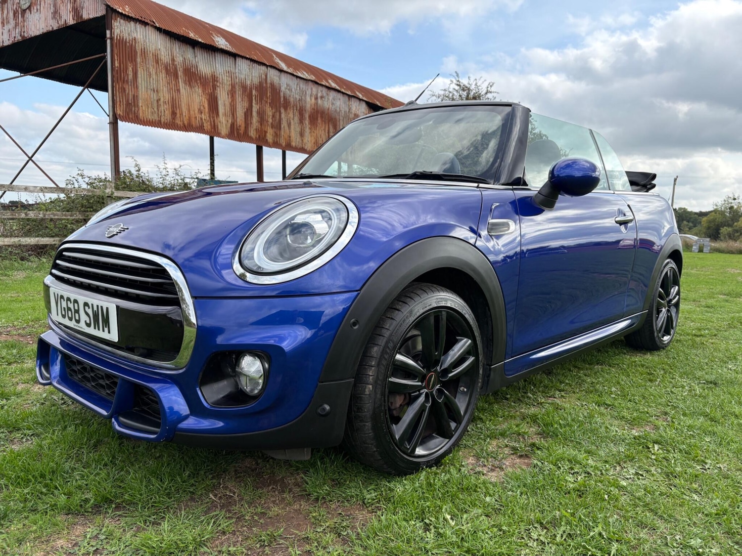 Used MINI Convertible 2019 for sale - 76261746: Photo 1