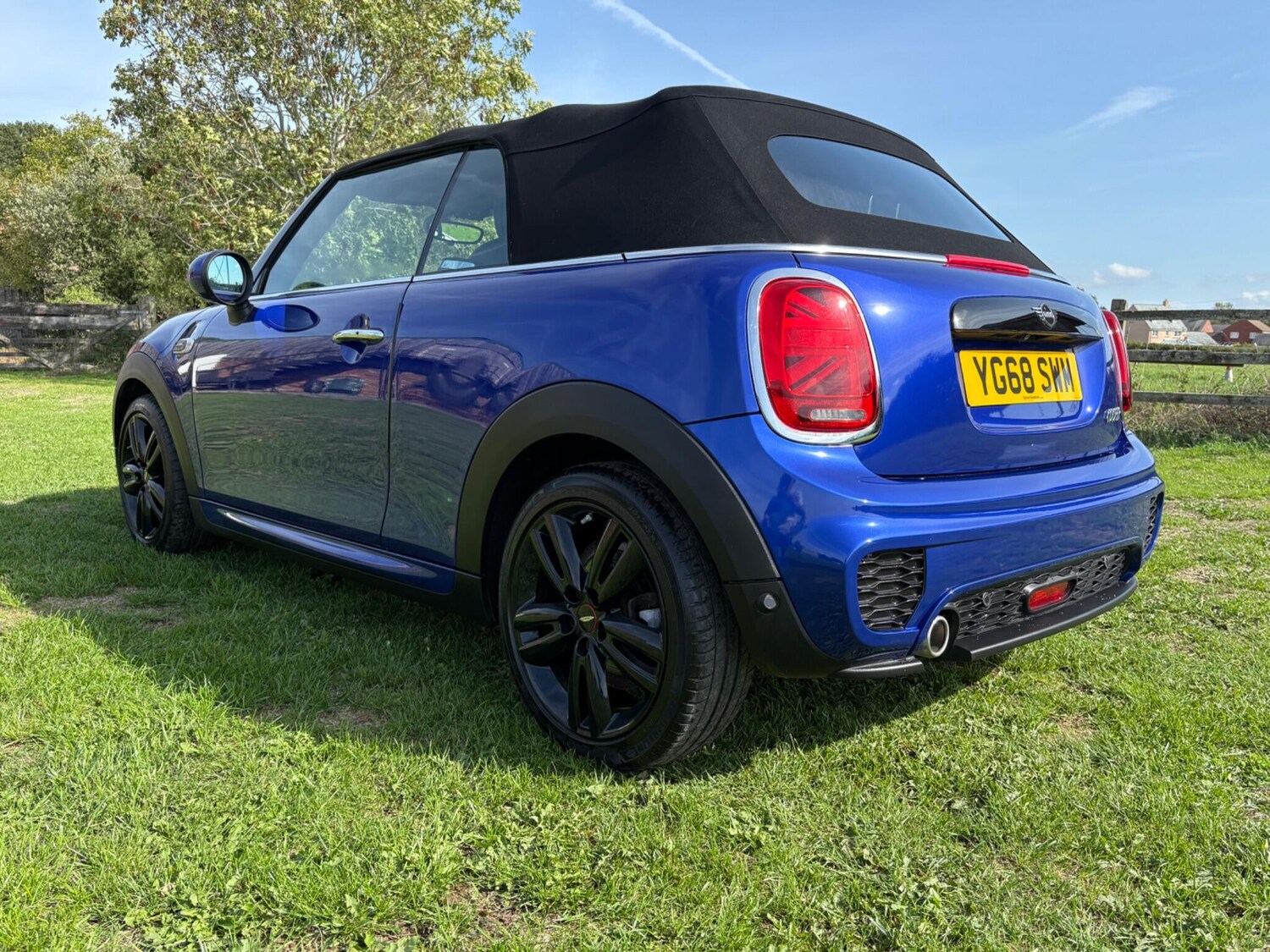 Used MINI Convertible 2019 for sale - 76261746: Photo 12