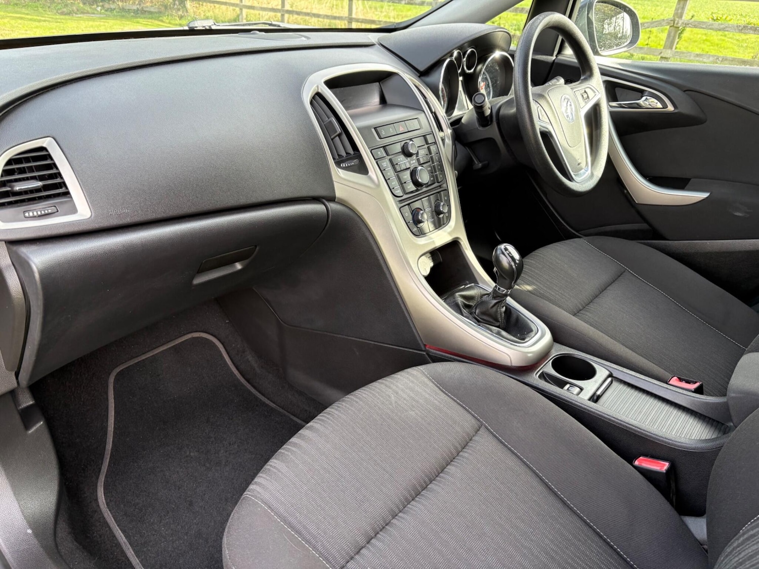 Used Vauxhall Astra 2011 for sale - 76139968: Photo 11