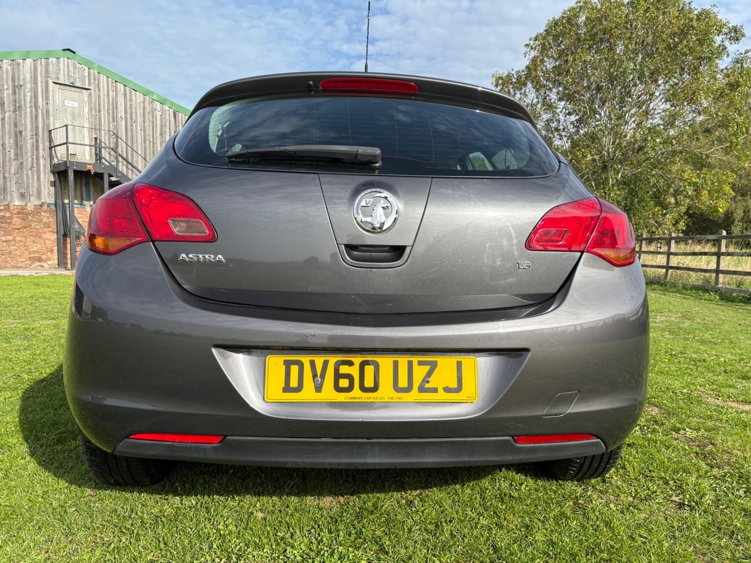 Used Vauxhall Astra 2011 for sale - 76139968: Photo 9