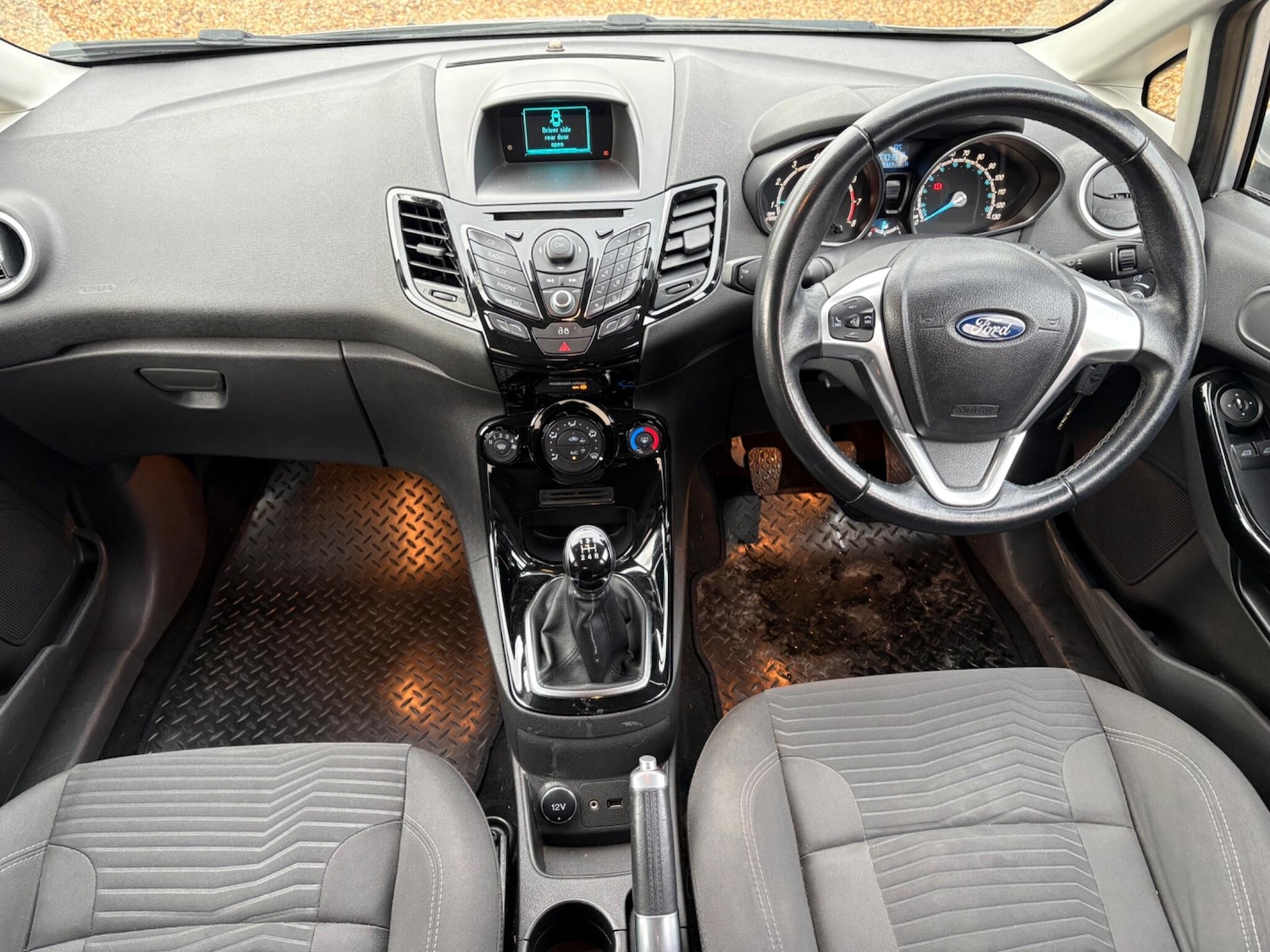 Used Ford Fiesta 2013 for sale - 77316126: Photo 2