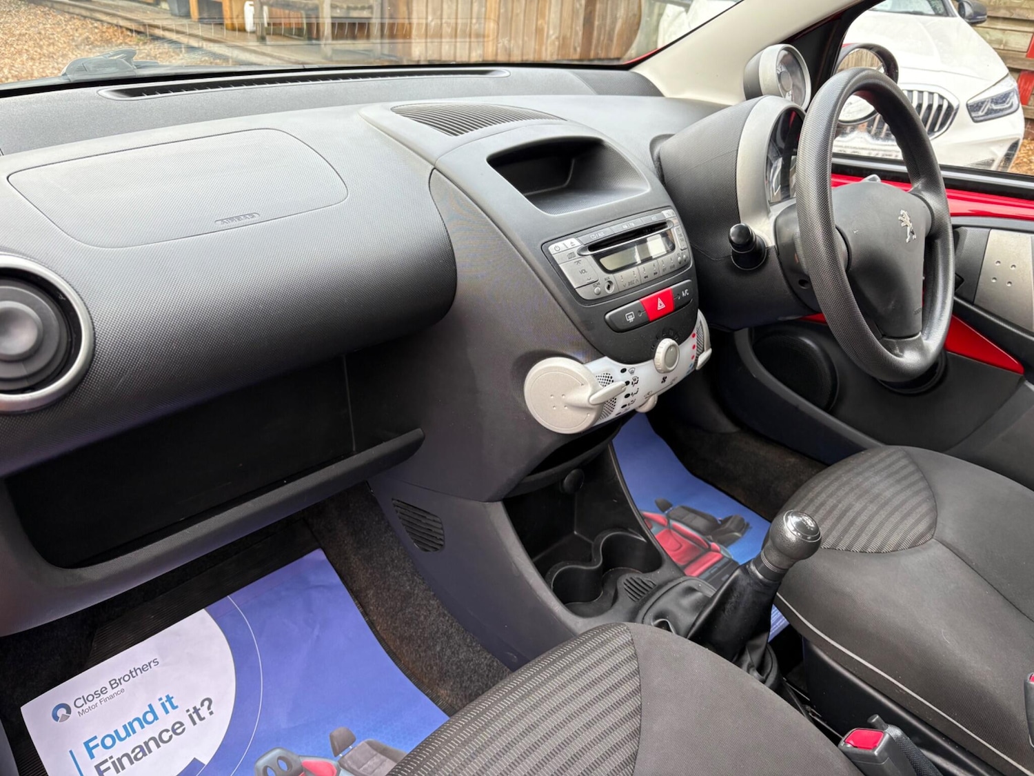 Used Peugeot 107 2014 for sale - 76788411: Photo 10