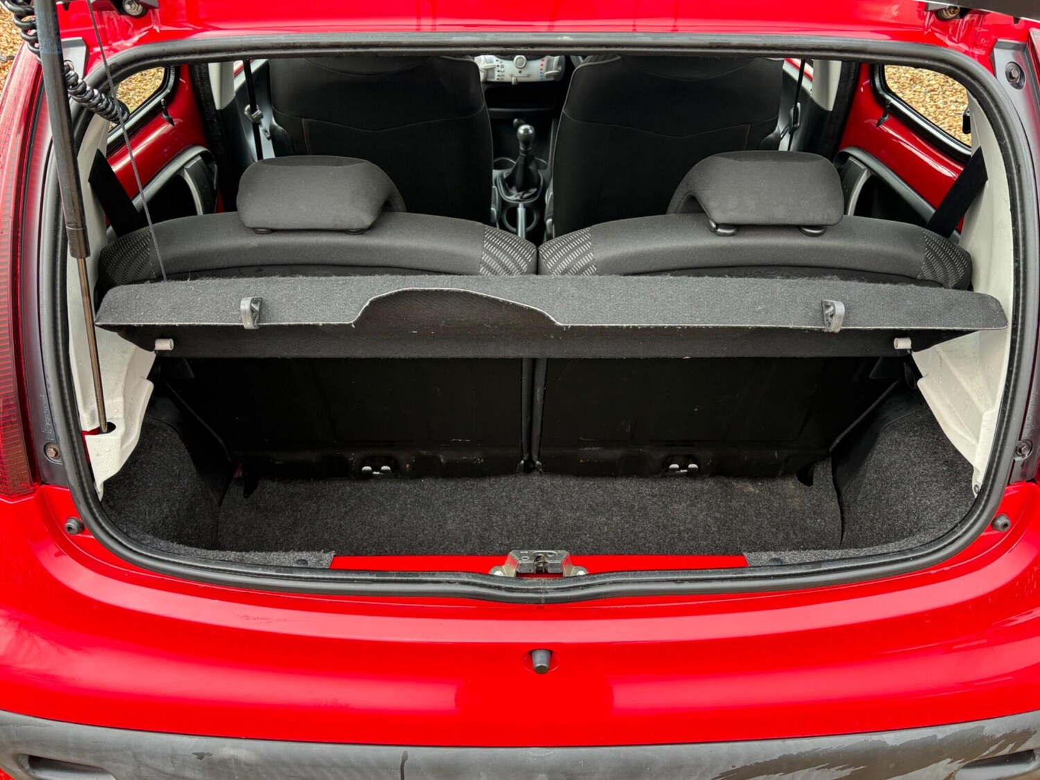 Used Peugeot 107 2014 for sale - 76788411: Photo 12