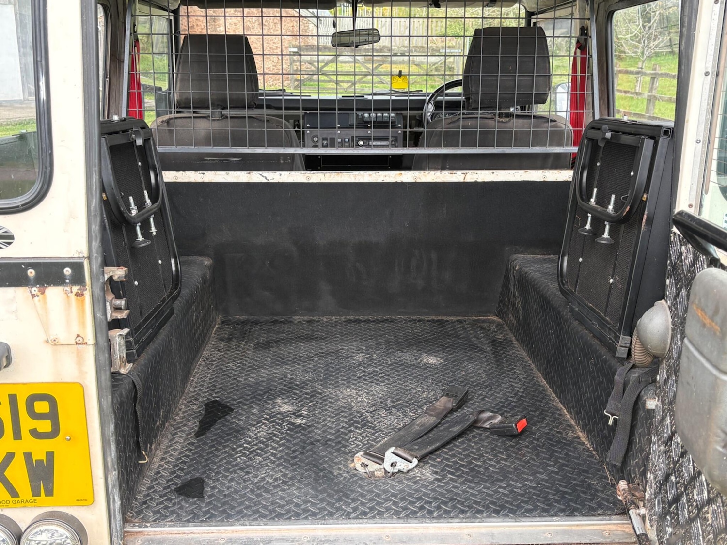 Used Land Rover Defender 90 1992 for sale - 78198237: Photo 22