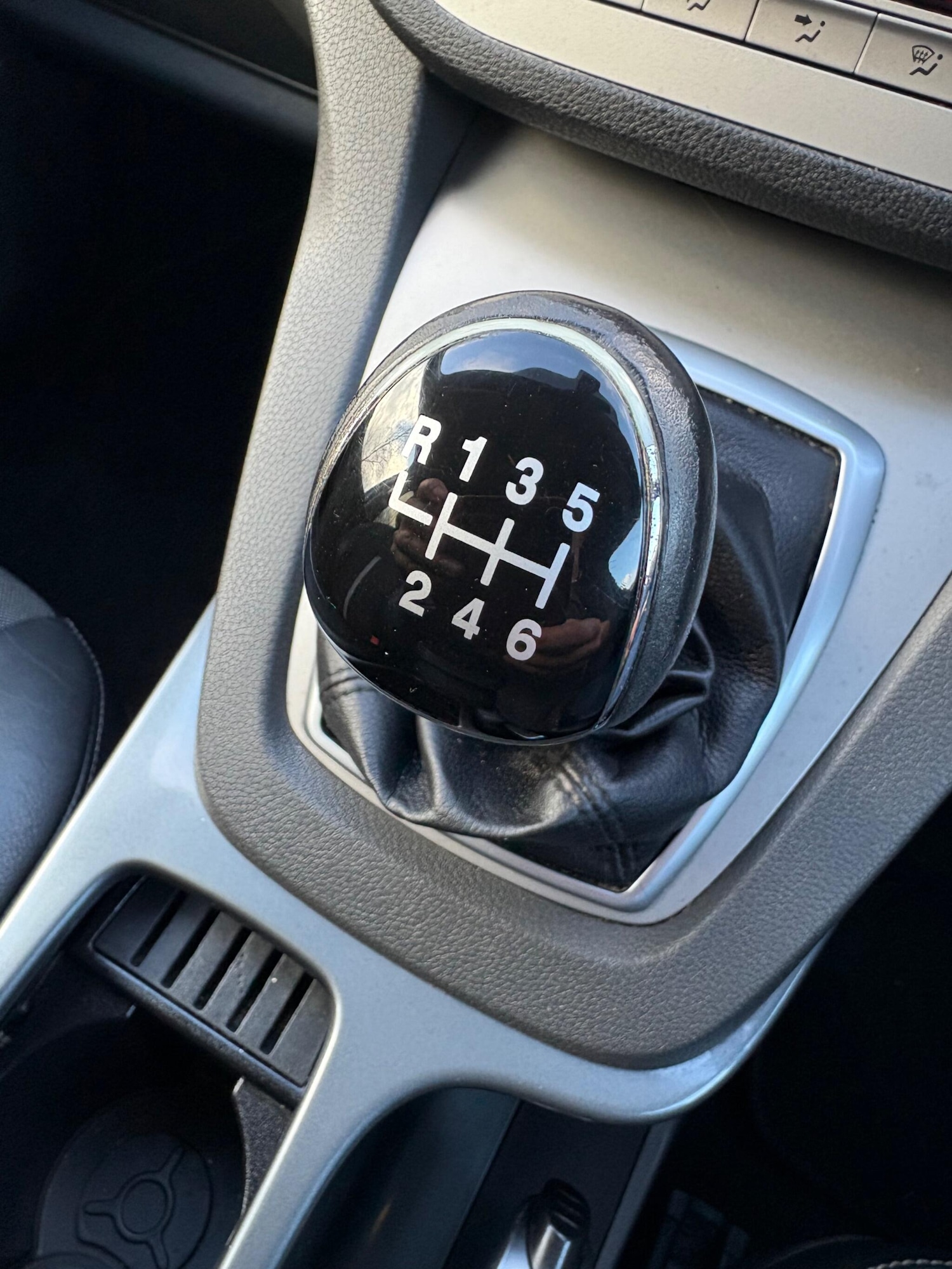 Used Ford Kuga 2012 for sale - 76851281: Photo 18