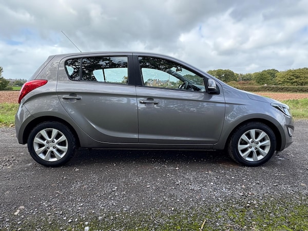 Used Hyundai i20 2013 for sale - 76176221: Photo 10