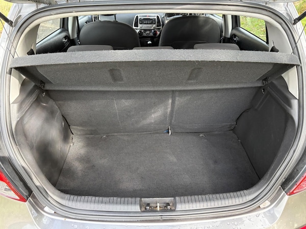 Used Hyundai i20 2013 for sale - 76176221: Photo 15