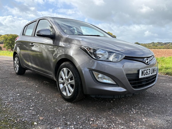 Used Hyundai i20 2013 for sale - 76176221: Photo 3