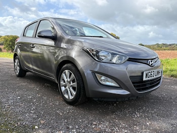 Used Hyundai i20 2013 for sale - 76176221: Photo 3