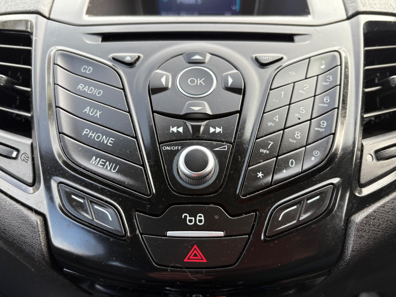 Used Ford Fiesta 2016 for sale - 78049907: Photo 17