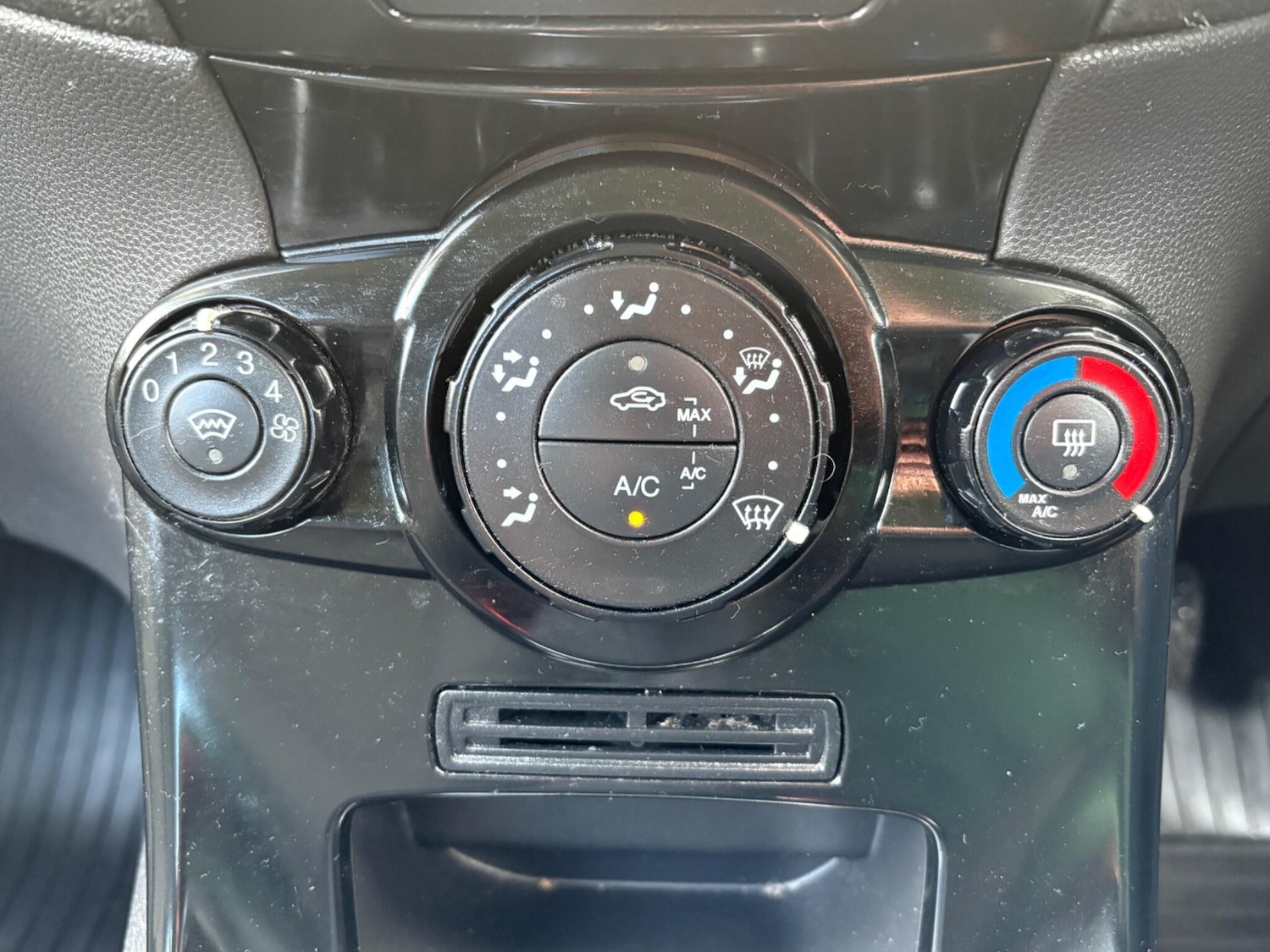 Used Ford Fiesta 2016 for sale - 78049907: Photo 18