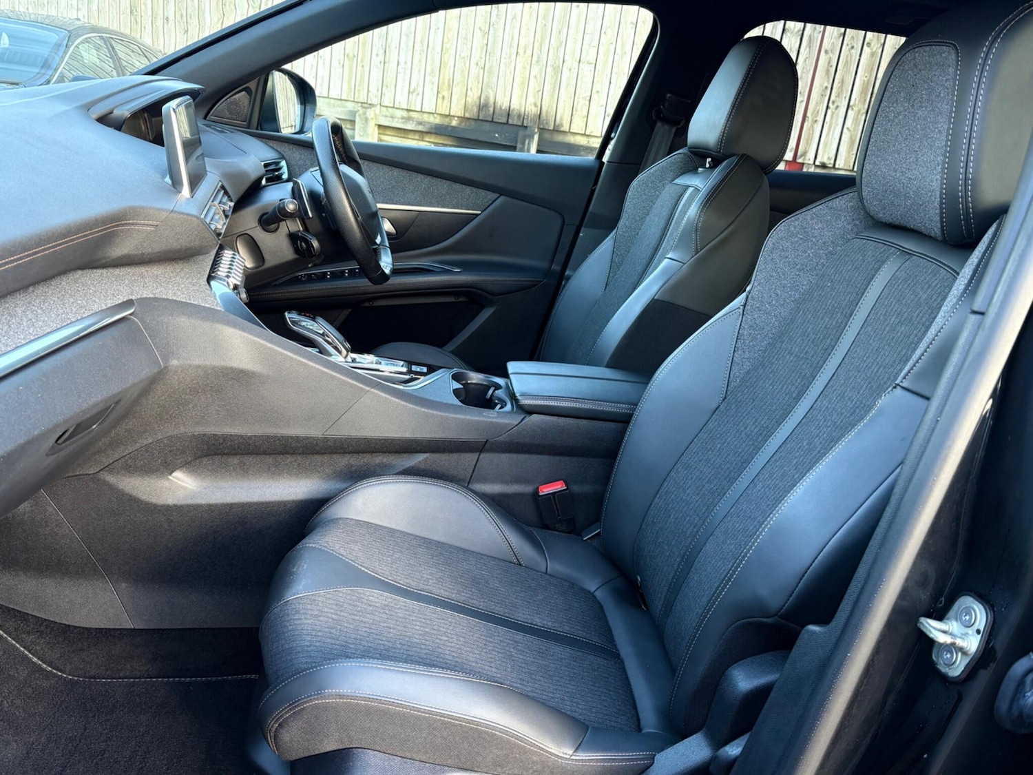 Used Peugeot 3008 2020 for sale - 77281187: Photo 10