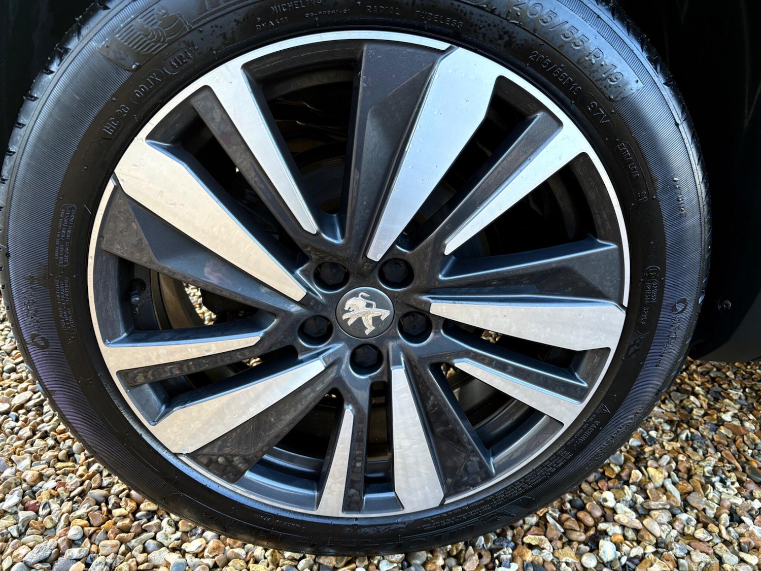 Used Peugeot 3008 2020 for sale - 77281187: Photo 20