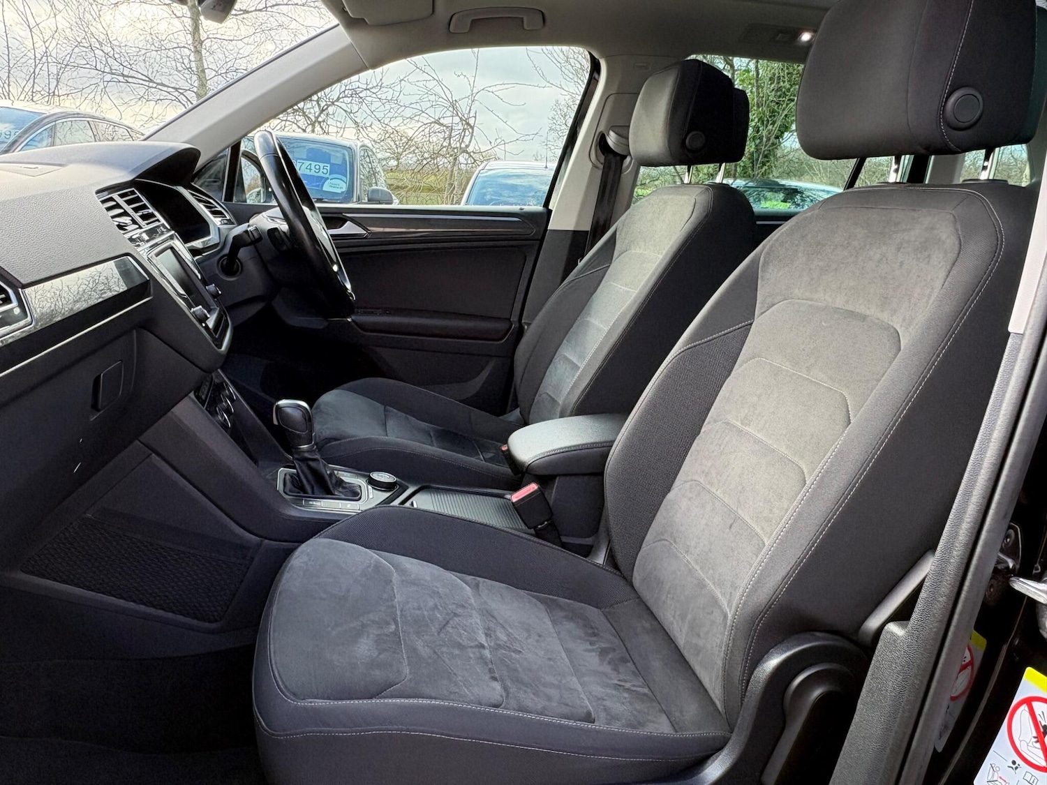 Used Volkswagen Tiguan 2017 for sale - 77442747: Photo 12